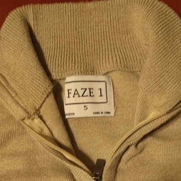 Shirt - Picture 3 of 4